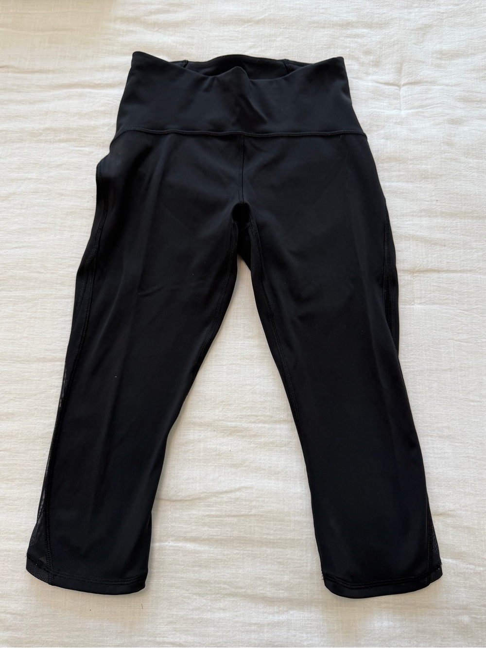 Lululemon Black Cropped Performance Leggings